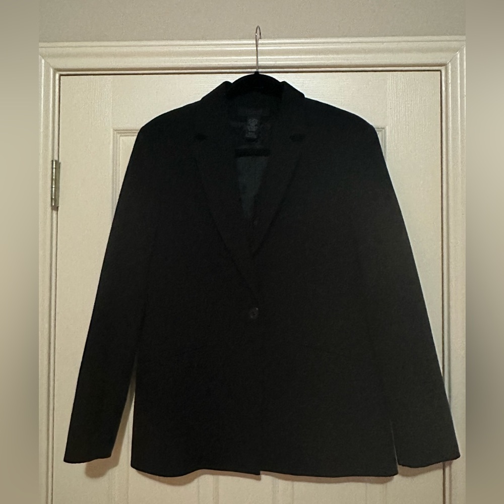 The Limited Women’s black Stretch Suit Jacket Size Large
